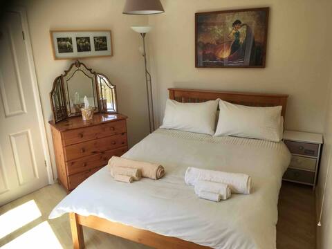 Wing In Superb Location