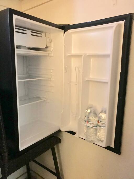 Mini fridge