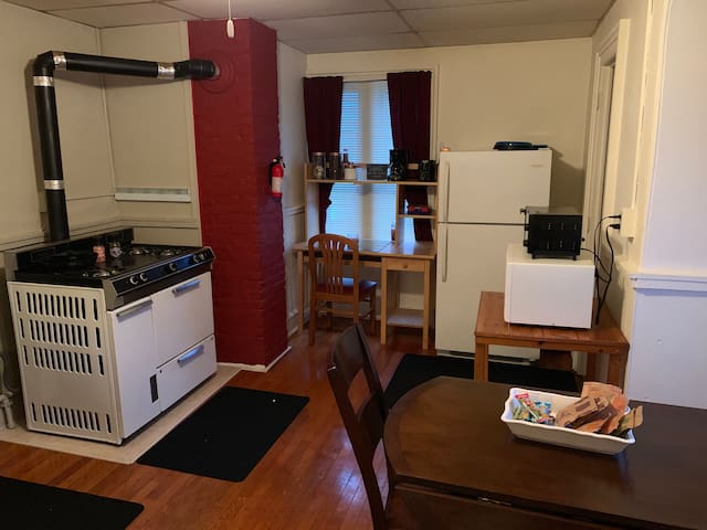 Quaint apt 5 miles to Mohegan sun 10 to Foxwoods