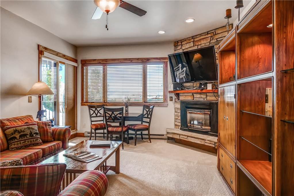 Couch, Furniture, Fireplace, Hearth, Indoors