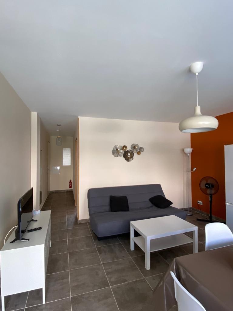 Top Airbnb: New apartment on the ground floor of a townhouse à Perpignan