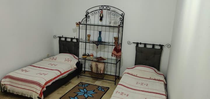 Spavaća soba 2 odvojena kreveta 