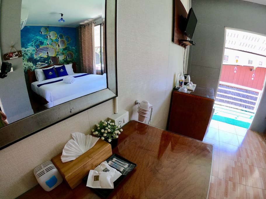 Facility in room, Hair dryer, TV, Mini bar, Air condition, Free wifi.