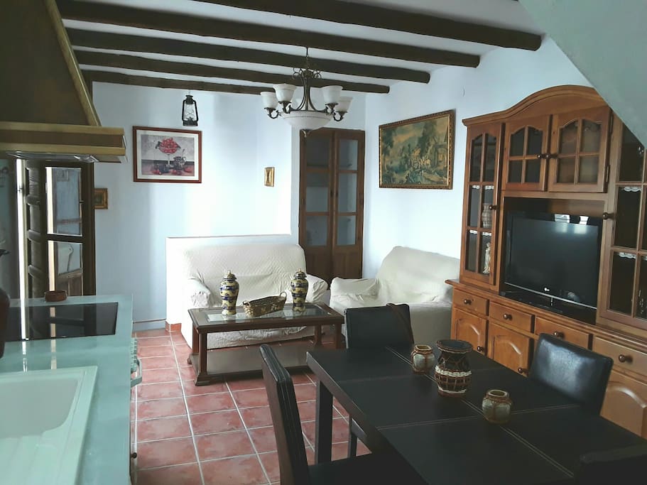 Dining & living room