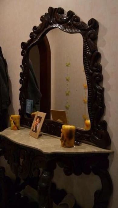 Big mirror in entrance hall, good for practicing your dance moves or admire yourself before a night out.