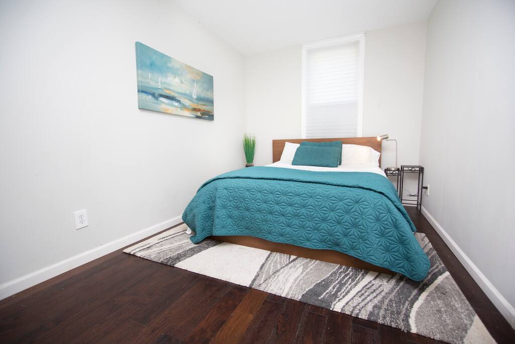 Chick private bedroom