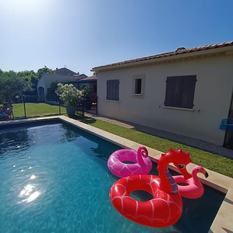Family villa & pool near St Remy de Prov