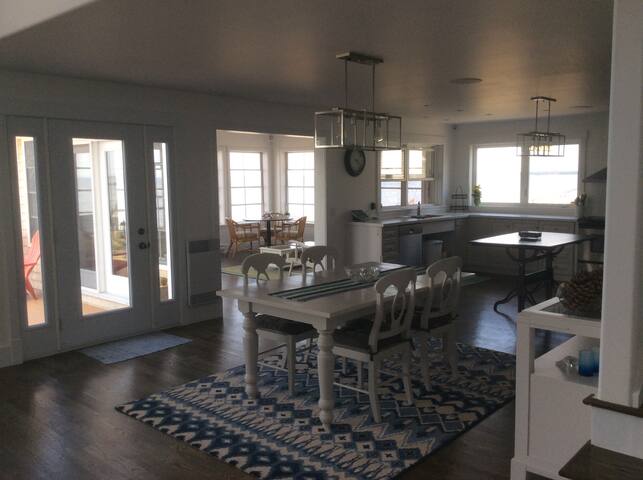 Duneside Beach House gallery image 3