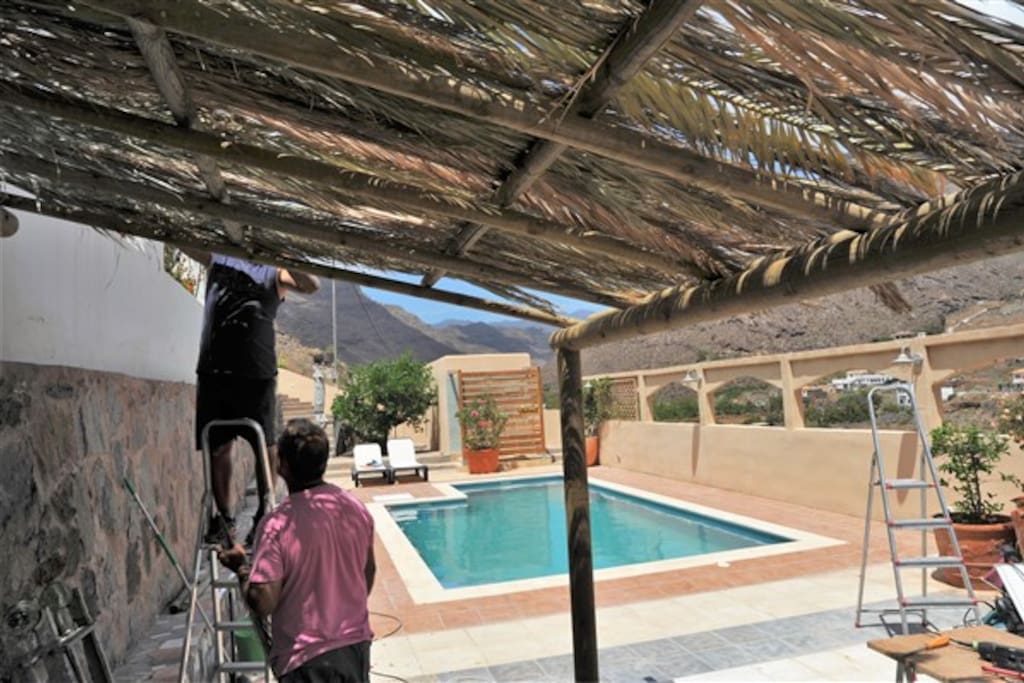 Swimmingpool included