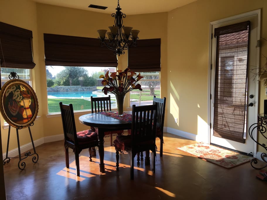 Breakfast nook