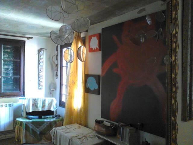 Casa Carmini – typical Venetian apartment gallery image 5