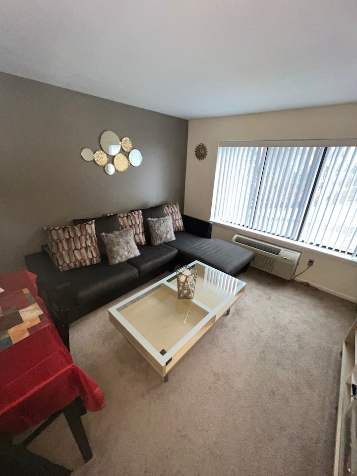Peaceful Hidden Gem Near The Beach Ideal For Longer Stays - Long Island