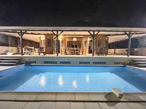 Flamboyant villa sea view