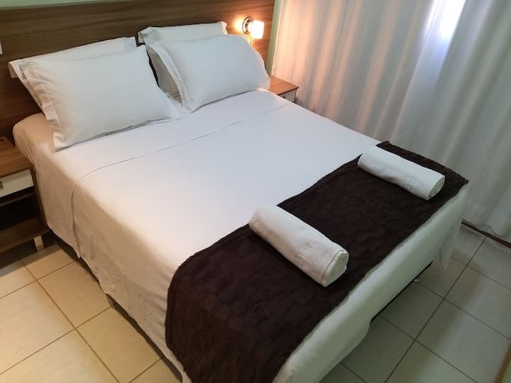 ตัวเลือกเตียงที่ 1: เตียงควีนไซส์หรือ...