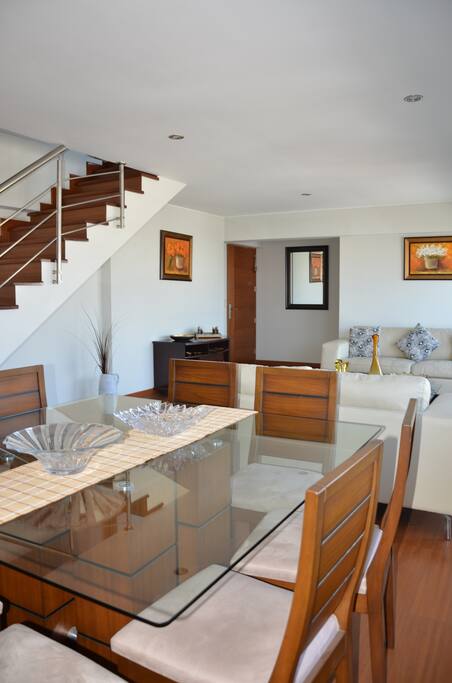 duplex acogedor con buena decoración