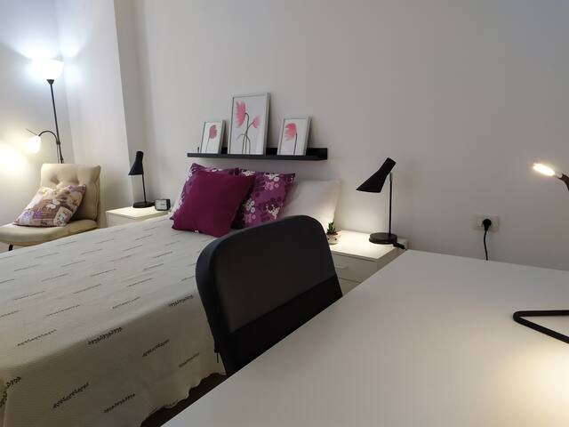 Amplia Habitación en el Centro para 1 o 2 personas