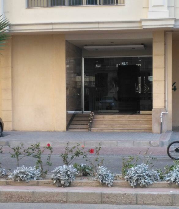 Building entrance (with ramp for wheelchair)