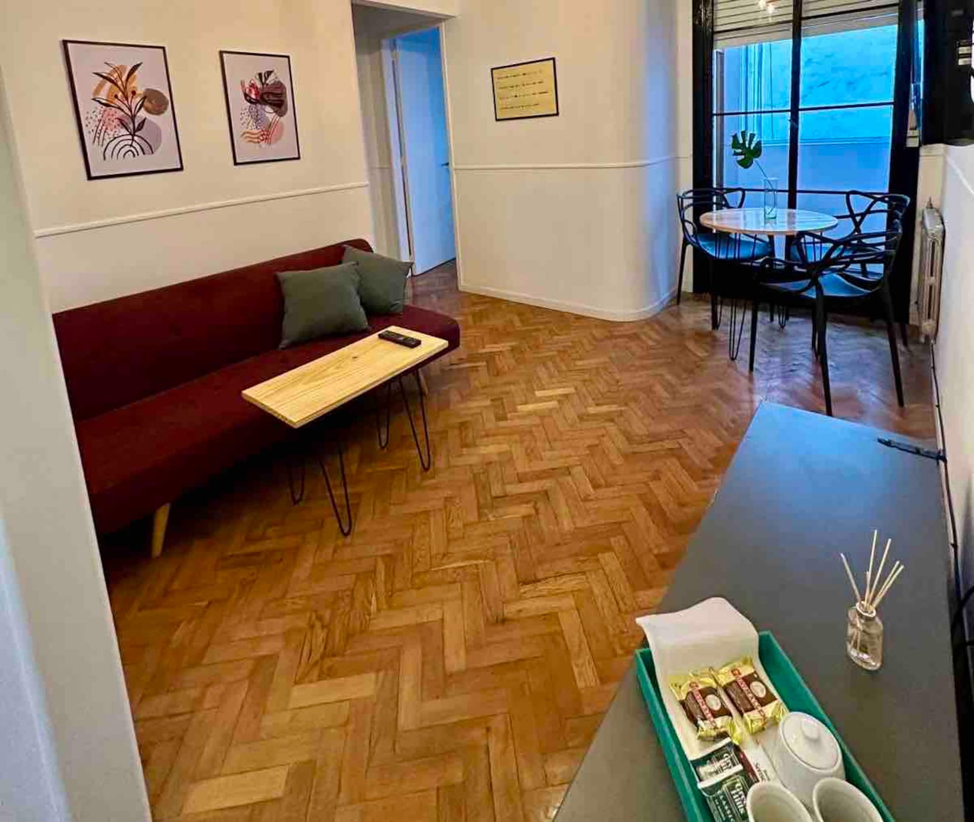 One-bedroom apartment in Monserrat