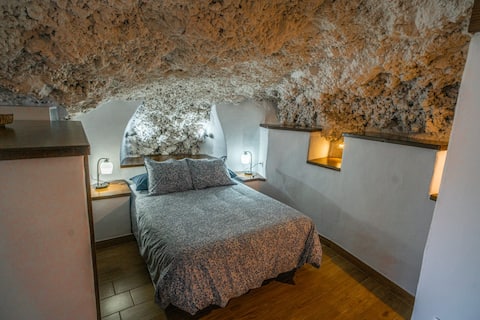 Top Airbnb: El Desvelo Cave, a charming cave in living stone en Tijarafe