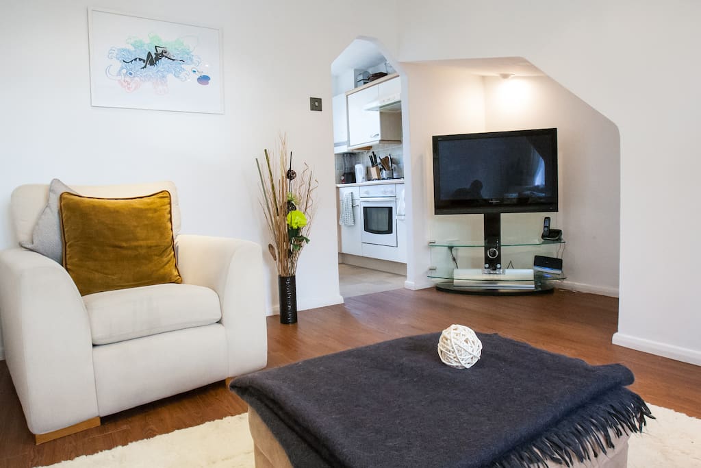 Great entertainment centre to watch all your favourite films and TV.
