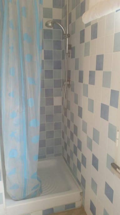 Shower / doccia
