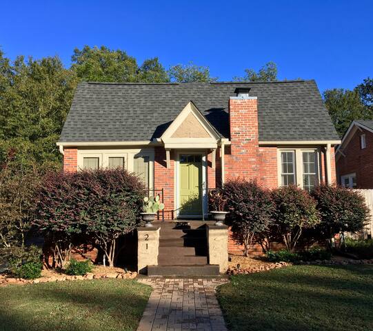 Modern Cottage in Downtown Greenville