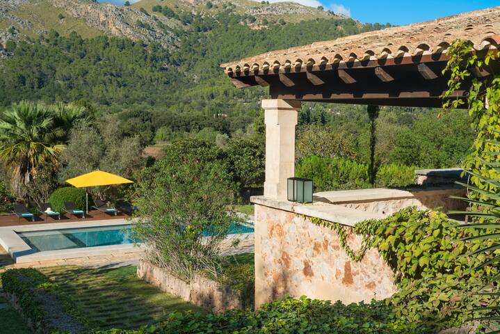 Elegant Dream Villa – ideal getaway or Home Office gallery image 4