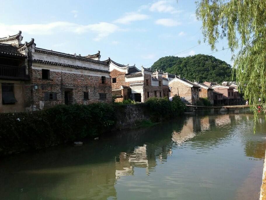 㴬沐河畔上的上甘棠古民居