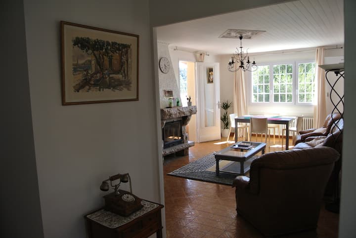 Location Haut De Villa à Roquefort La Bedoule - Ceyreste