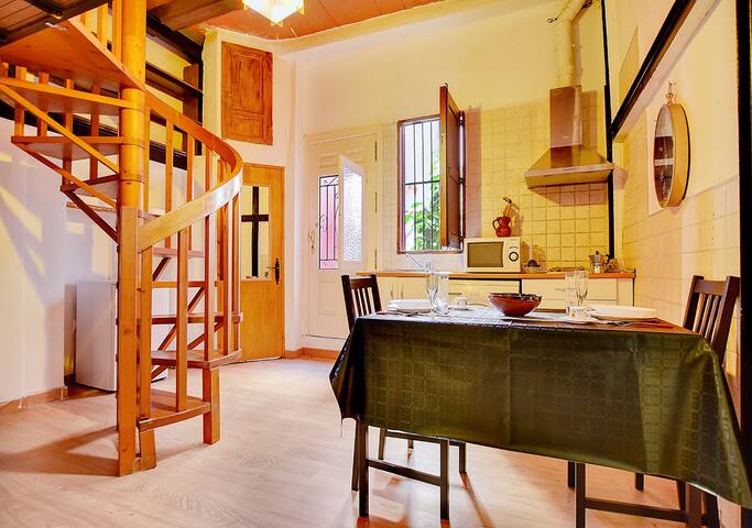 SANTA CATALINA STUDIO, SANTA CATALINA