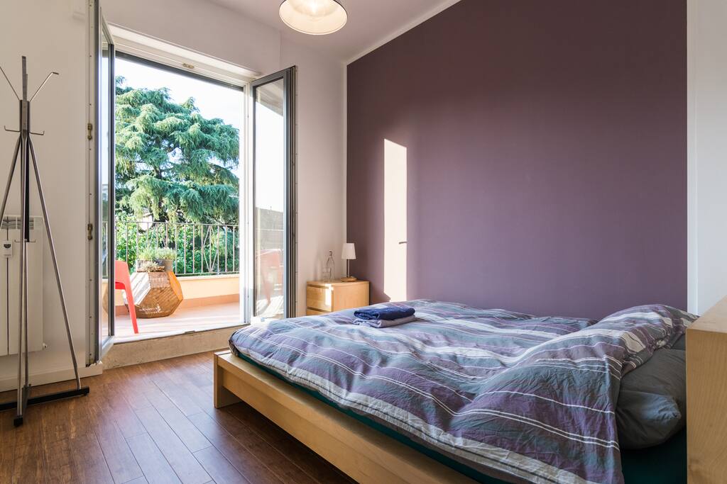 The purple room