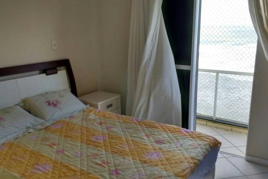 Suite casal frente para o mar