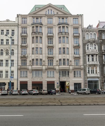 Warsaw City Centre Apartment 2