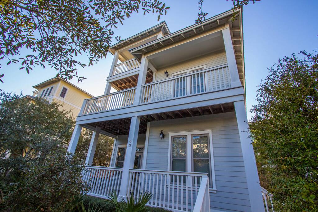 Building, Cottage, Patio, Pergola, Porch