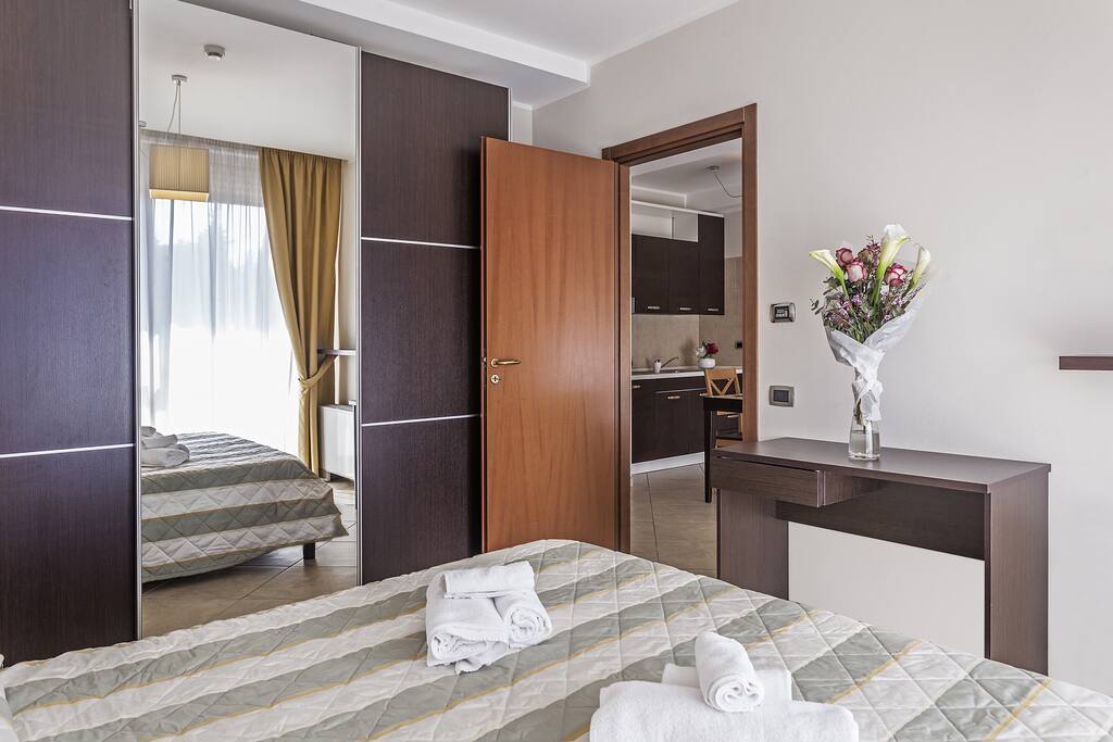 Camera da letto matrimoniale/bedroom with double bed
