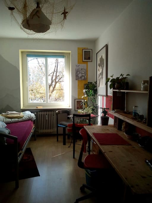 comfortable room with 13 sqm