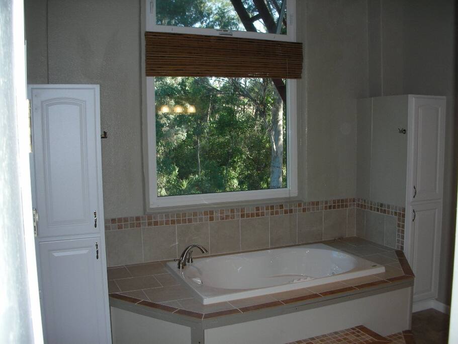 Jacuzzi Bath