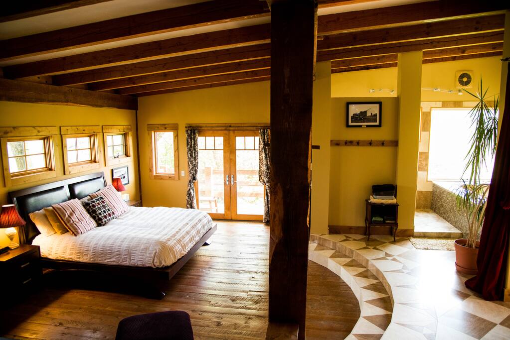 Master Bedroom with Balcony and Jetted Tub
