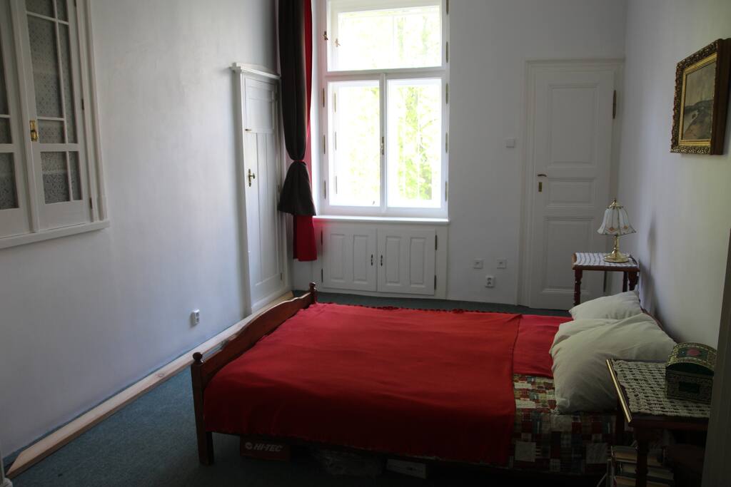 Red room : the smaller room