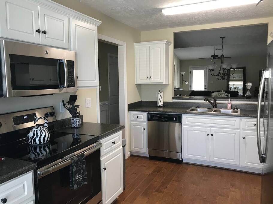 Kitchen all Stainless Appliances