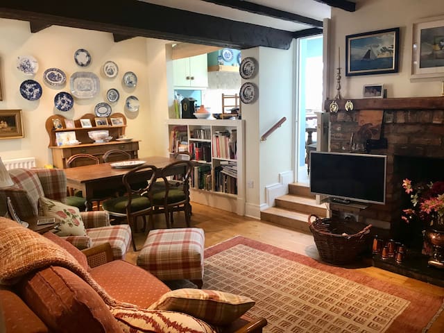 Room in Period Townhouse