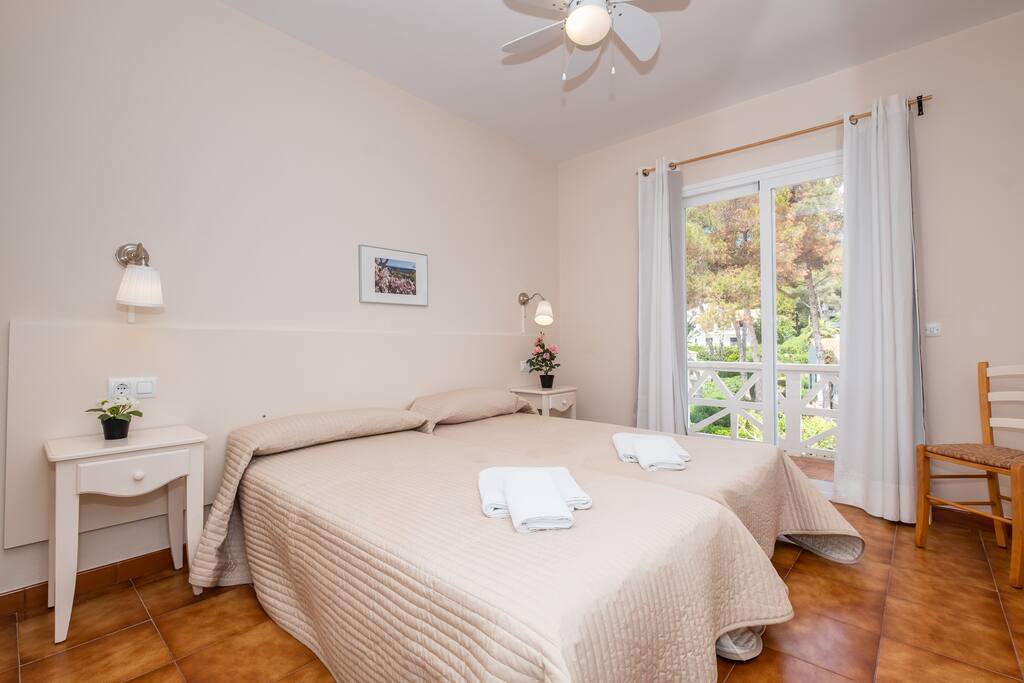 double bedroom 1