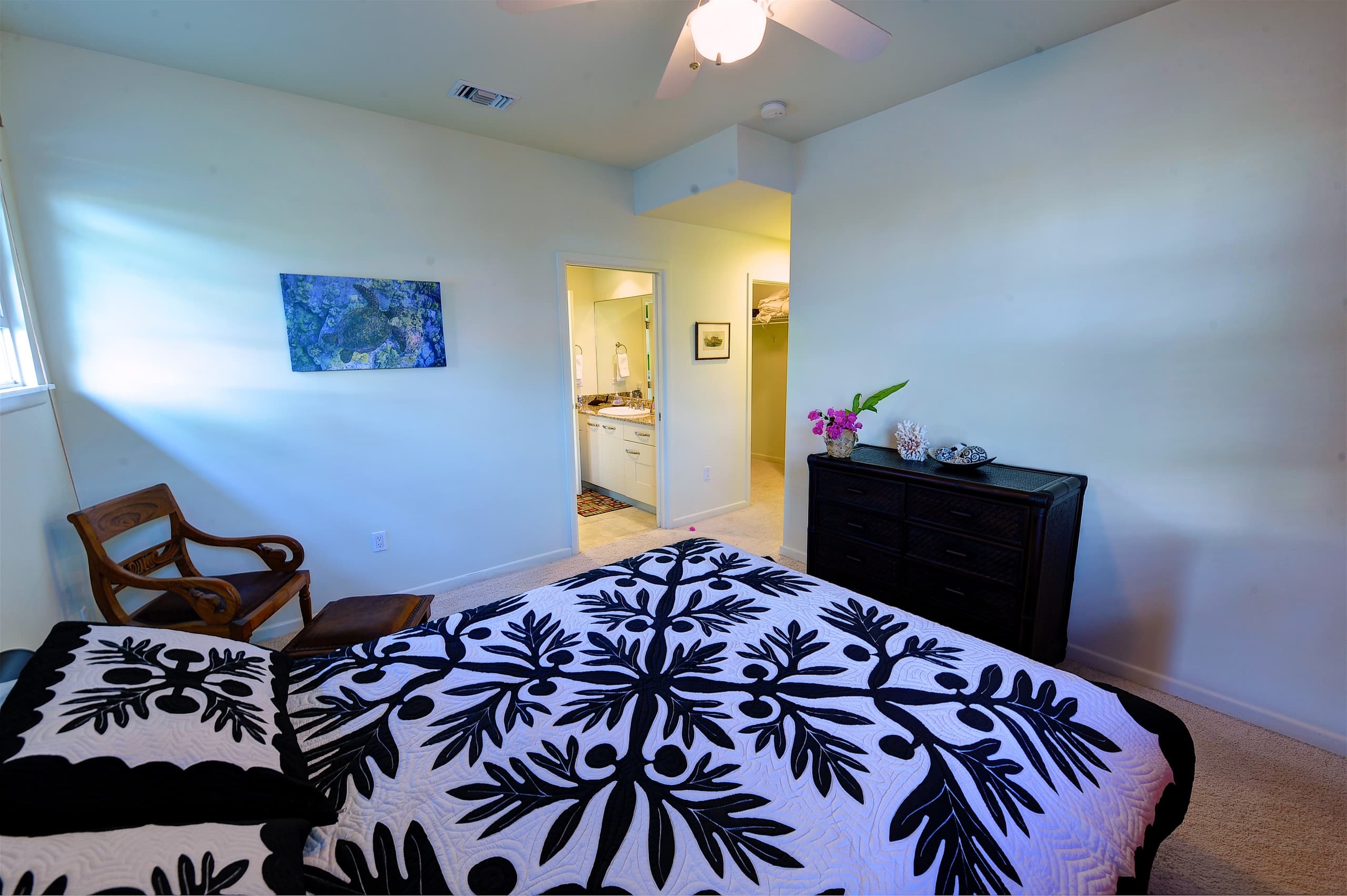 Townhouse in Kailua-Kona · ★4.79 · 3 bedrooms · 3 beds · 3 baths - Image 16