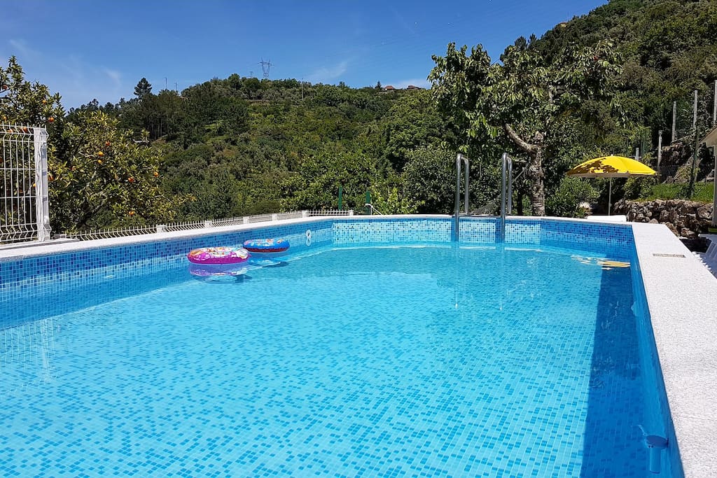 Piscina comum à quinta