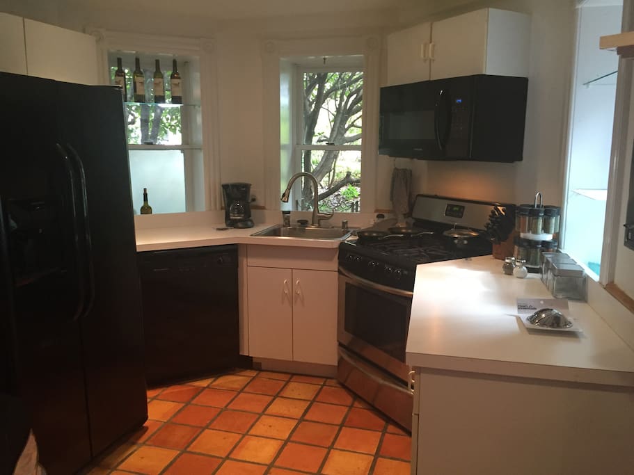 Modern kitchen.