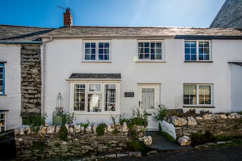Quaint Cornish Fisherman’s Cottage