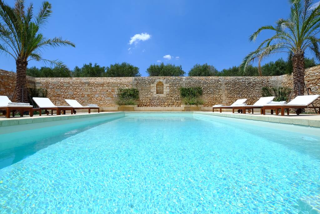 Bordo piscina...