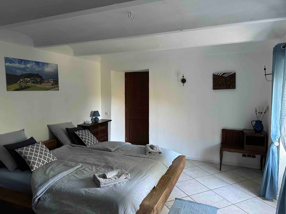 Krevet 180x200 u glavnom apartmanu