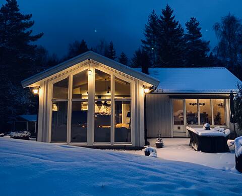 Idyllic summer house between 2 lakes in Gothenburg