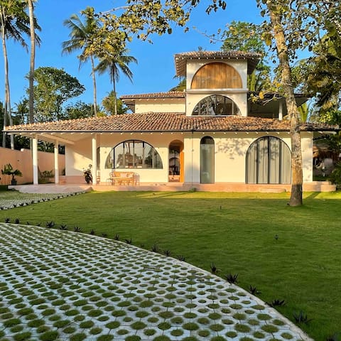 Villa Noumi Full Property